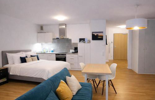 Charming 1-Bedroom Apartment with Natural Light and Balcony - Foto 3