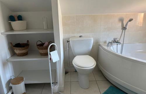 Villa Emma , maison classée 3 étoiles au centre de tout avec jardin clos à Châtellerault, à 20 mn Futuroscope&Aquascope - Foto 20