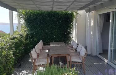 House Natali 70m from the beach - free EV top up - Photo 1