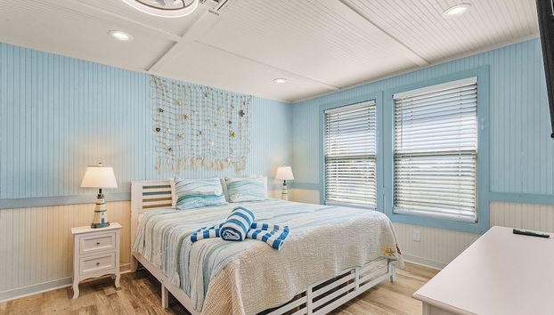 Lazy Beaches Getaway With Private Pool 4 Bedroom Home by RedAwning - Foto 2, Habitación