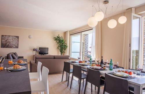 Ossuccio Grande C home with pool sleeps 12 by Italian Apartments - Foto 53