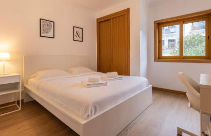 3 Bedroom Oeiras Wonder W/ Balcony by LovelyStay - Foto 1