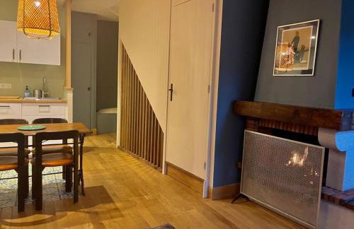 Maison d'Alice - Centre-ville de Cluny avec parking - Foto 7