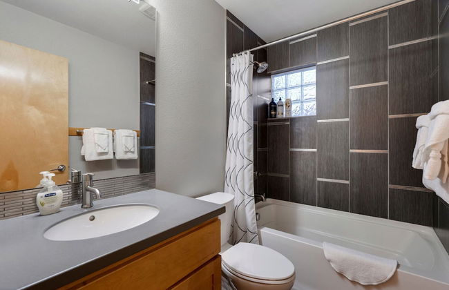 Sleek Home Near Old Town W/ Rftp Hot Tub & Mtn Views - Foto 19