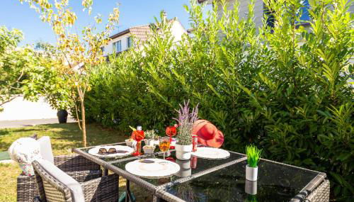 Villa Familiale Piscine Jaccuzi Entre Disney et Paris - Photo 2, Garden, Garden view