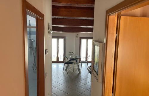 Appartamento Luce-- 2 camere da letto--Centro storico--Parcheggio privato gratuito - Foto 16