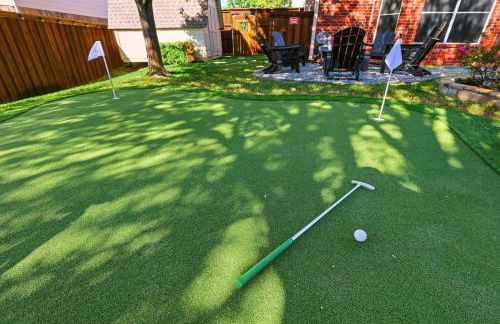 4BR w Pool Cinema Room, Mini Golf & EV - Photo 41