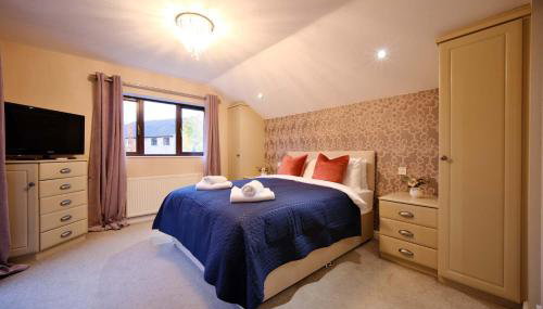 Spacious Dewsbury Home, 8 beds, sleeps 10, Free Parking and Wifi, 3 TVs, Close to motorways - Foto 5