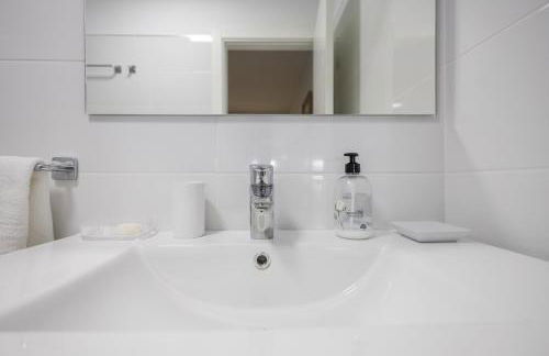 Sea Views Private Terrace 2BR House near the Beach - Foto 30