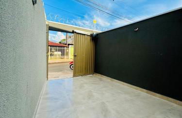 INCRIVEL FLAT 3 MINUTOS do CENTRO COM CHURRASQUEIRA E AR CONDICIONADO - Foto 27