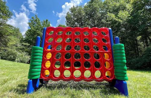 Breath of Heaven Cabin- Hot Tub, Deck, Pond, PETS - Foto 45