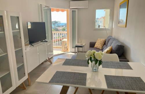 Apartment Newly Renovated Aircond-wifi-pool-sea View-150m to Beaches- Saint Aygulf - Foto 1