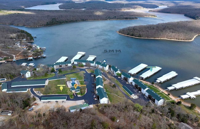 Family Lakefront Oasis Picture Perfect Retreat! - Photo 35