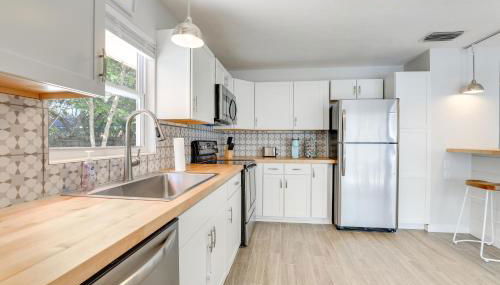 Boho-Chic Sarasota Hideaway Yard and Fire Pit! - Foto 4