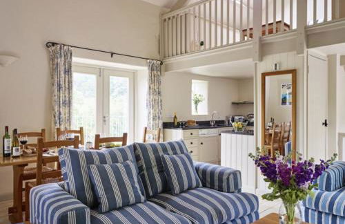 Meavy Barn - Photo 2