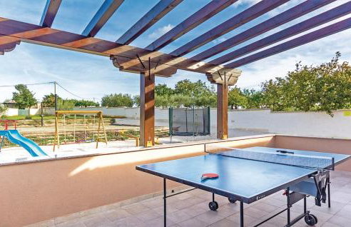 Casa Filipana for 8 people near Pula with private pool, sport activities & kids playground - Foto 12