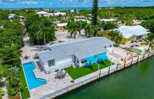 Sea Glass Dreams - Waterfront Pool Home, Mini Golf, Game Room, 110' Dock - Foto 64
