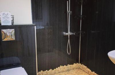 Annie the Annex, A self contained home from home fully equipped space with street parking - Foto 5