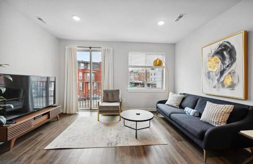 Luxurious Condo with Rooftop and Parking near University City - Foto 2