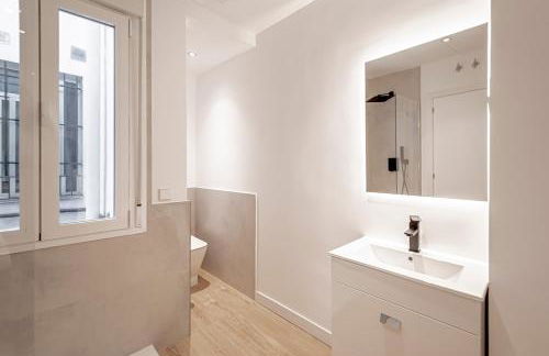 L32-Amazing apartment 5 min from Madrid Atocha Station - Photo 18