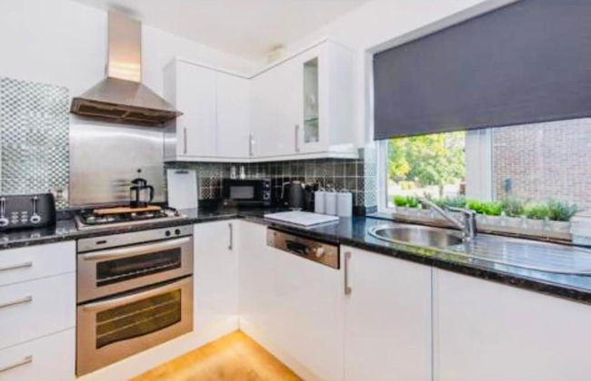 Beautiful 1-bed Apartment in York Near Gym - Foto 6