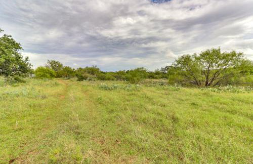 Rustic Eco-Cabin Llano River Getaway on 68 Acres! - Foto 27