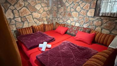 Το Πέτρινο της Γιαγιάς - Foto 1