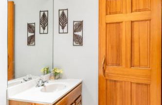 Pahoehoe- Hale Kumu La'au at Volcano - Photo 8