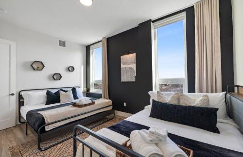 2BR, King Bd, Free Prkn, Gym, NYC View, 8min Train - Foto 51