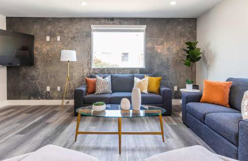 Modern 4BR Stay Premium Beds & Full Kitchen - Foto 2