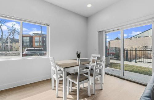 Luxury Lil' Italy 2BR, Sleeps 6 Free, Parking Gym - Foto 3