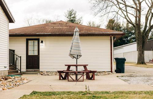 Grandma's Place - Steps from Downtown Sugarcreek - Foto 10