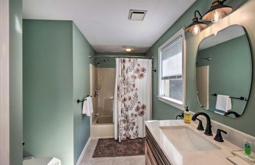 Charming Saco Home with Deck, 5 Mi to Beach! - Photo 25