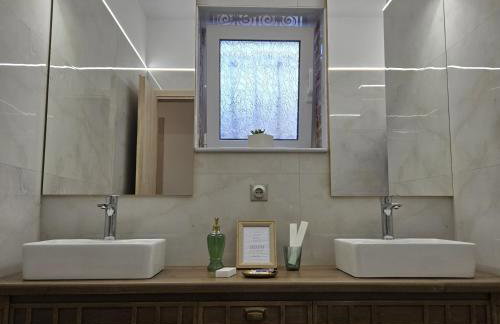 Mytilini City Center Petrino Guesthouse - Foto 47