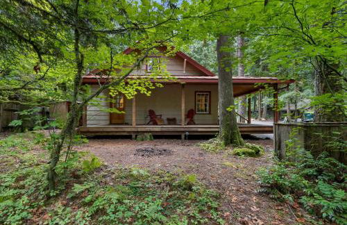 Whispering Pines - Cabin w hot tub - Foto 8