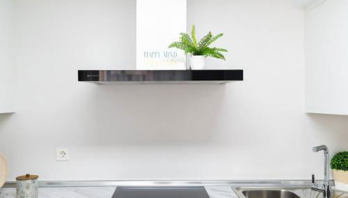 Descubre Granada Piso en el Centro de la Ciudad - Foto 5