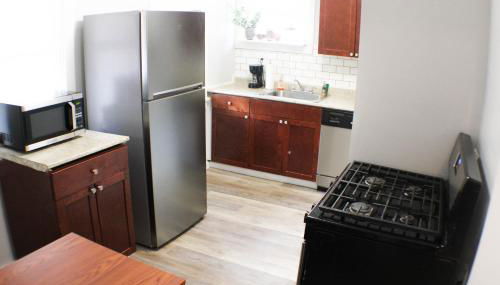 2BR - Parking - 5 Min to North Shore! - Foto 5