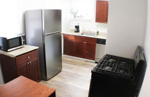 2BR - Parking - 5 Min to North Shore! - Foto 5