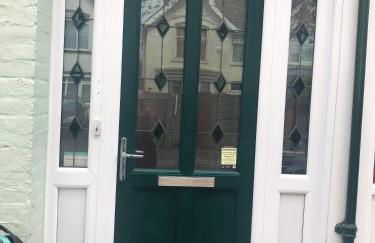 The Seagulls 3 Bedroom House with Parking Weymouth - Photo 1