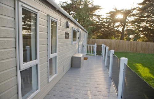 6 Berth Luxury Lodge in Christchurch, Dorset - Photo 10