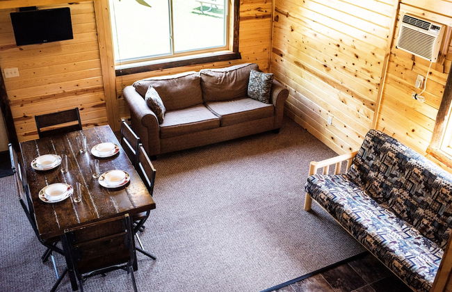 Edge-O-Dells Resort - 21 and Older - Photo 27