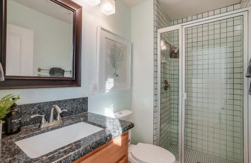 Stunning South Mission Beach Home - AC, Private Patio, Grill and Garage! - Foto 16