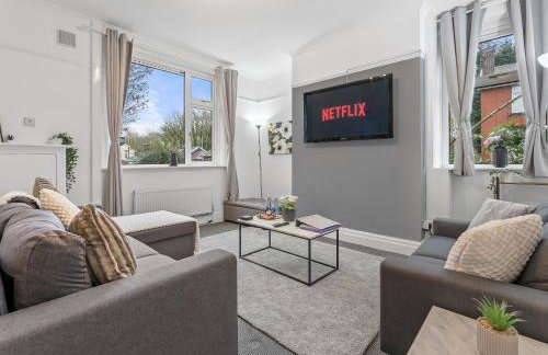 Crew Quarters - Your Ideal Stay in Bury - Photo 61