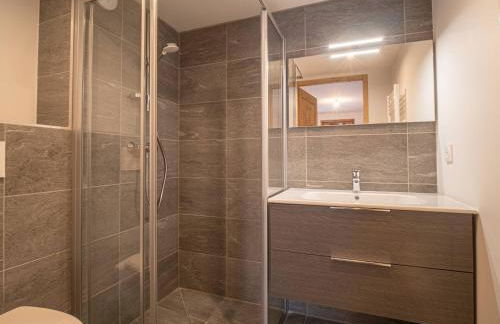 Appartement cosy 2 ch, 7 pers, pied de pistes, parking, wifi - FR-1-356-505 - Photo 9