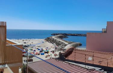 Beachfront Apartment - Foto 17