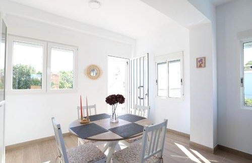 2 apartamentos en una excelente villa de playa compartiendo Piscina y Jardín - Foto 35