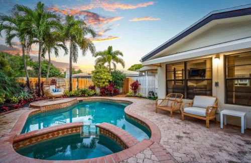 Tropical Getaway - Heated Pool & Patio Retreat - Foto 1