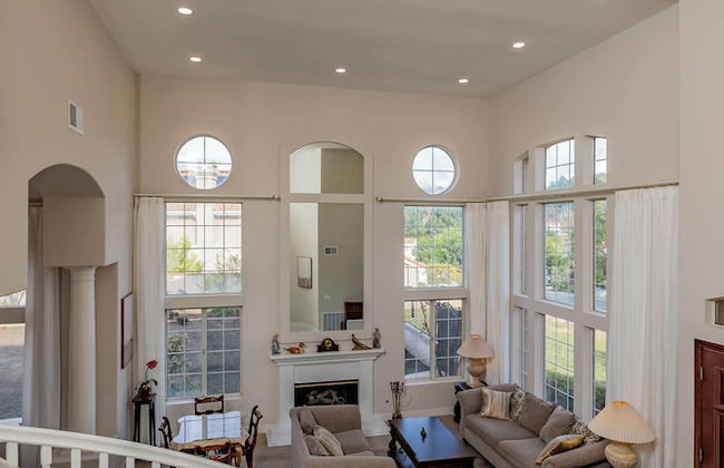 Newly Remodeled Suburban House - Foto 33