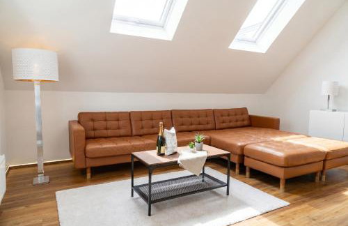 2 Schlafzimmer, Offene Küche, Balkon und Terrasse - moderne 90qm in ruhiger, zentraler Lage - nur 500m bis zum Strand - Foto 6