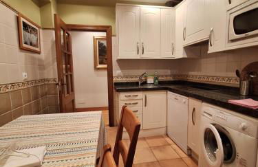 Apartamentos Palación de Santillana - Foto 35